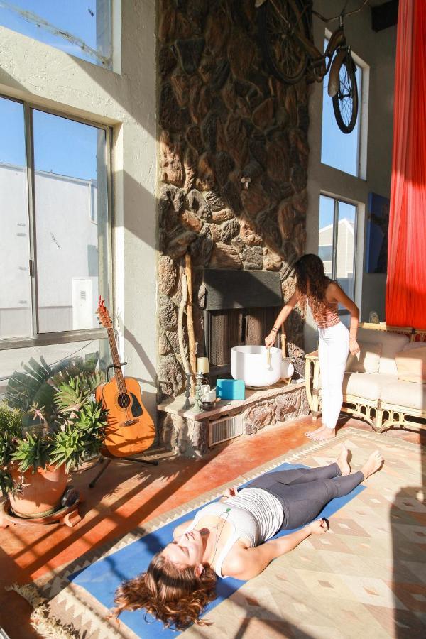 Ocean Front Vortex Female Hostel Private Rooms Free Bikes Los Ángeles Exterior foto