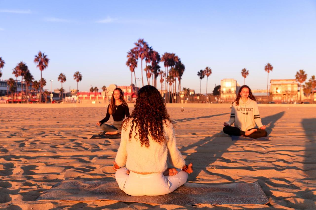 Ocean Front Vortex Female Hostel Private Rooms Free Bikes Los Ángeles Exterior foto