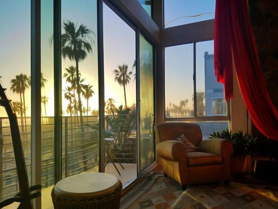 Ocean Front Vortex Female Hostel Private Rooms Free Bikes Los Ángeles Exterior foto